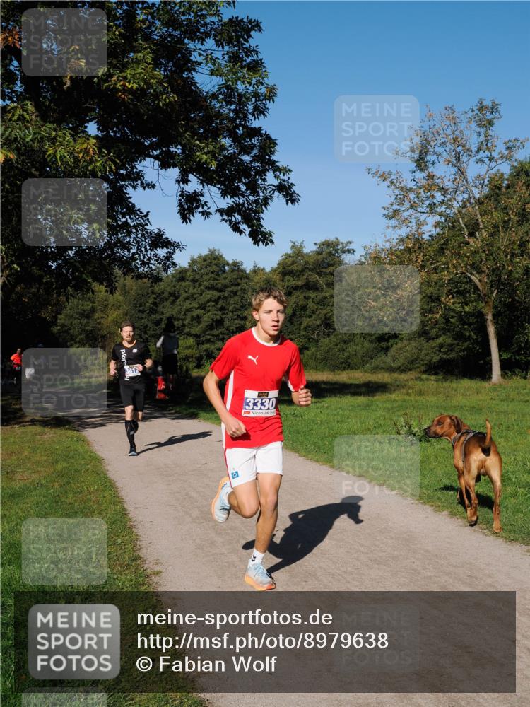 28.09.2025 - 33. Volkslauf durch das schöne Alstertal Fabian Wolf http://msf.ph/oto/8979638 28.09.2025 10:33:24 Laufen 3330 meine-sportfotos.de