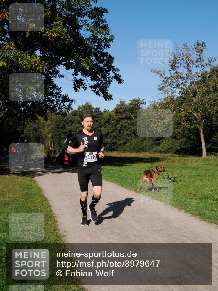 28.09.2025 - 33. Volkslauf durch das schöne Alstertal Fabian Wolf http://msf.ph/oto/8979647 28.09.2025 10:33:25 Laufen 3412 meine-sportfotos.de