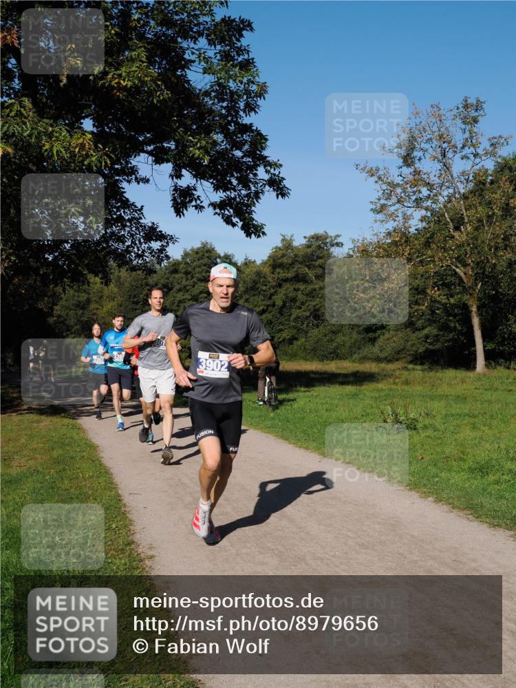 28.09.2025 - 33. Volkslauf durch das schöne Alstertal Fabian Wolf http://msf.ph/oto/8979656 28.09.2025 10:33:30 Laufen 3902 meine-sportfotos.de