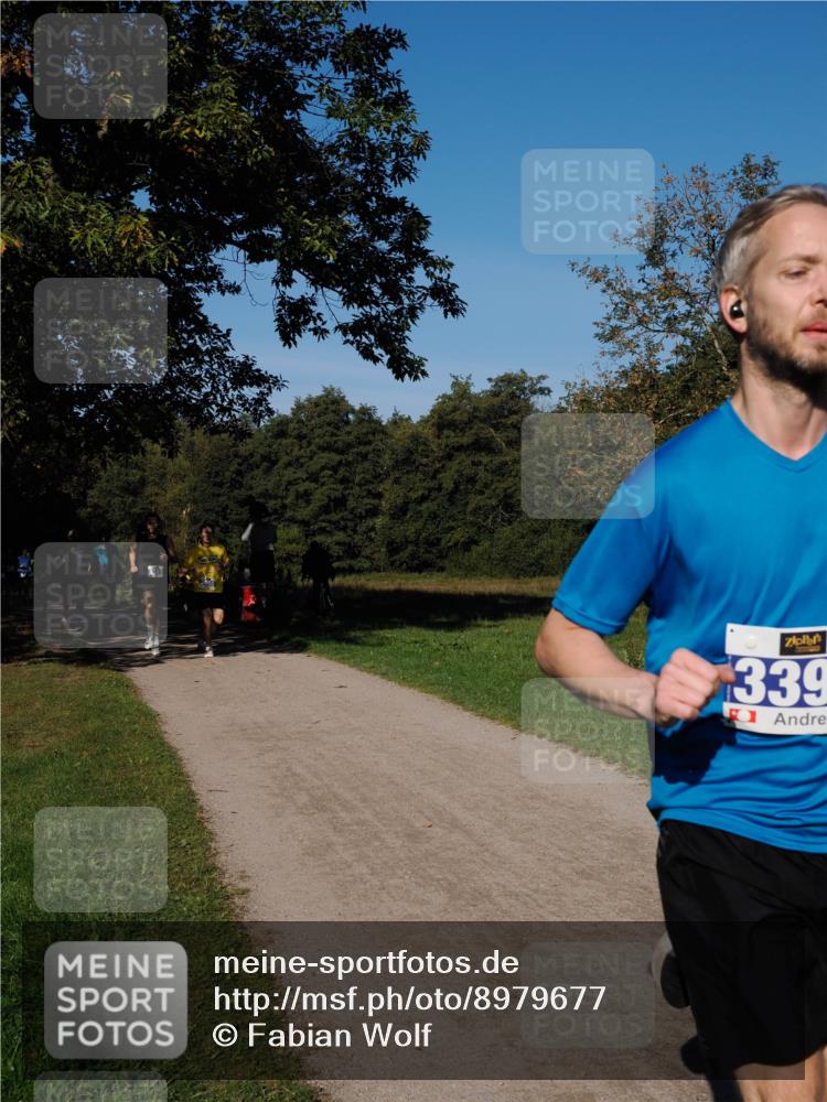 28.09.2025 - 33. Volkslauf durch das schöne Alstertal Fabian Wolf http://msf.ph/oto/8979677 28.09.2025 10:33:33 Laufen 339 meine-sportfotos.de