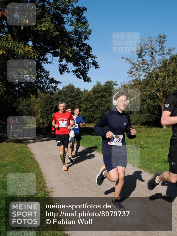 28.09.2025 - 33. Volkslauf durch das schöne Alstertal Fabian Wolf http://msf.ph/oto/8979737 28.09.2025 10:33:55 Laufen 3005, 3923 meine-sportfotos.de