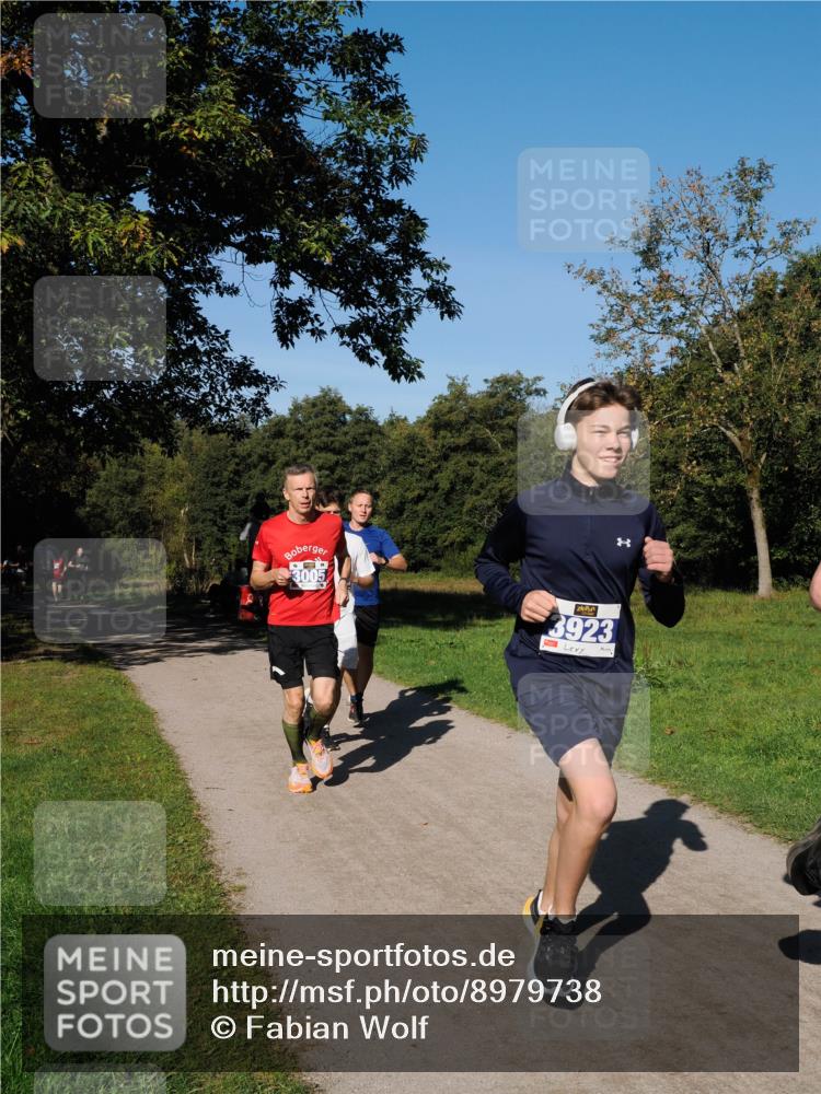 28.09.2025 - 33. Volkslauf durch das schöne Alstertal Fabian Wolf http://msf.ph/oto/8979738 28.09.2025 10:33:55 Laufen 3923 meine-sportfotos.de
