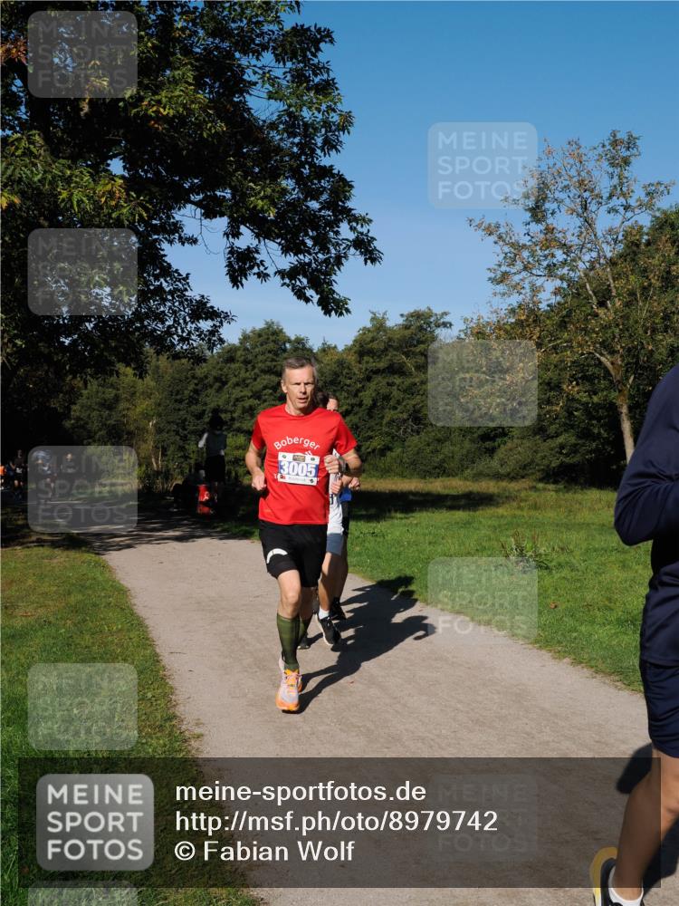 28.09.2025 - 33. Volkslauf durch das schöne Alstertal Fabian Wolf http://msf.ph/oto/8979742 28.09.2025 10:33:56 Laufen 3005 meine-sportfotos.de