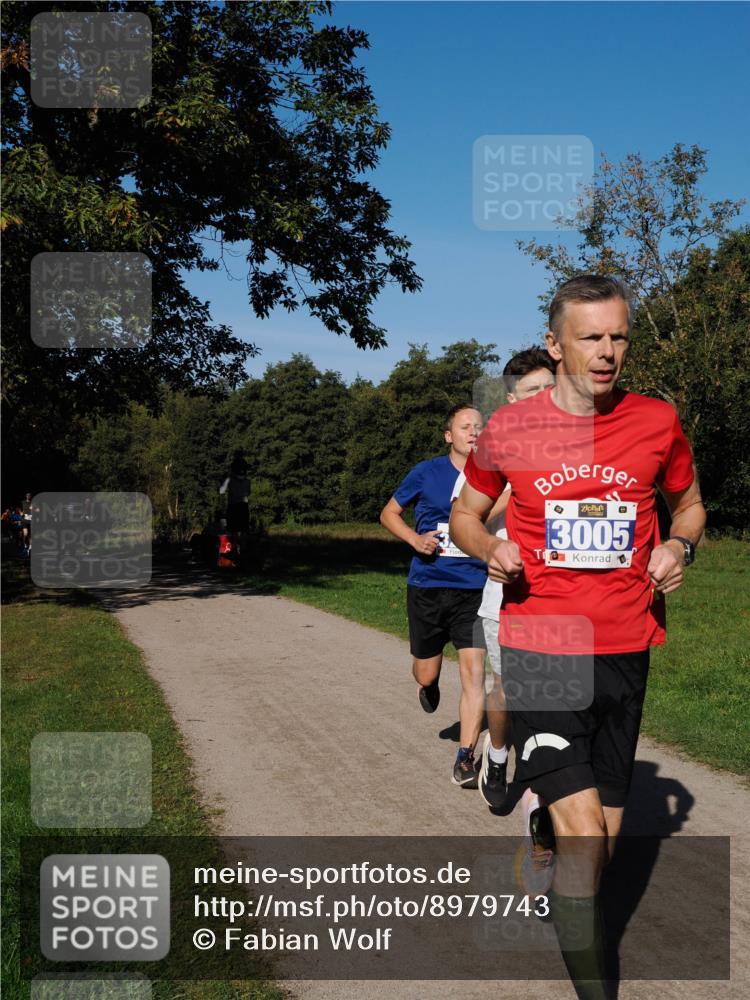 28.09.2025 - 33. Volkslauf durch das schöne Alstertal Fabian Wolf http://msf.ph/oto/8979743 28.09.2025 10:33:57 Laufen 3005 meine-sportfotos.de
