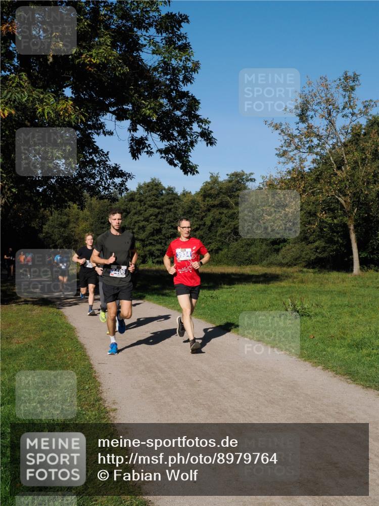 28.09.2025 - 33. Volkslauf durch das schöne Alstertal Fabian Wolf http://msf.ph/oto/8979764 28.09.2025 10:34:05 Laufen 3406, 3934 meine-sportfotos.de