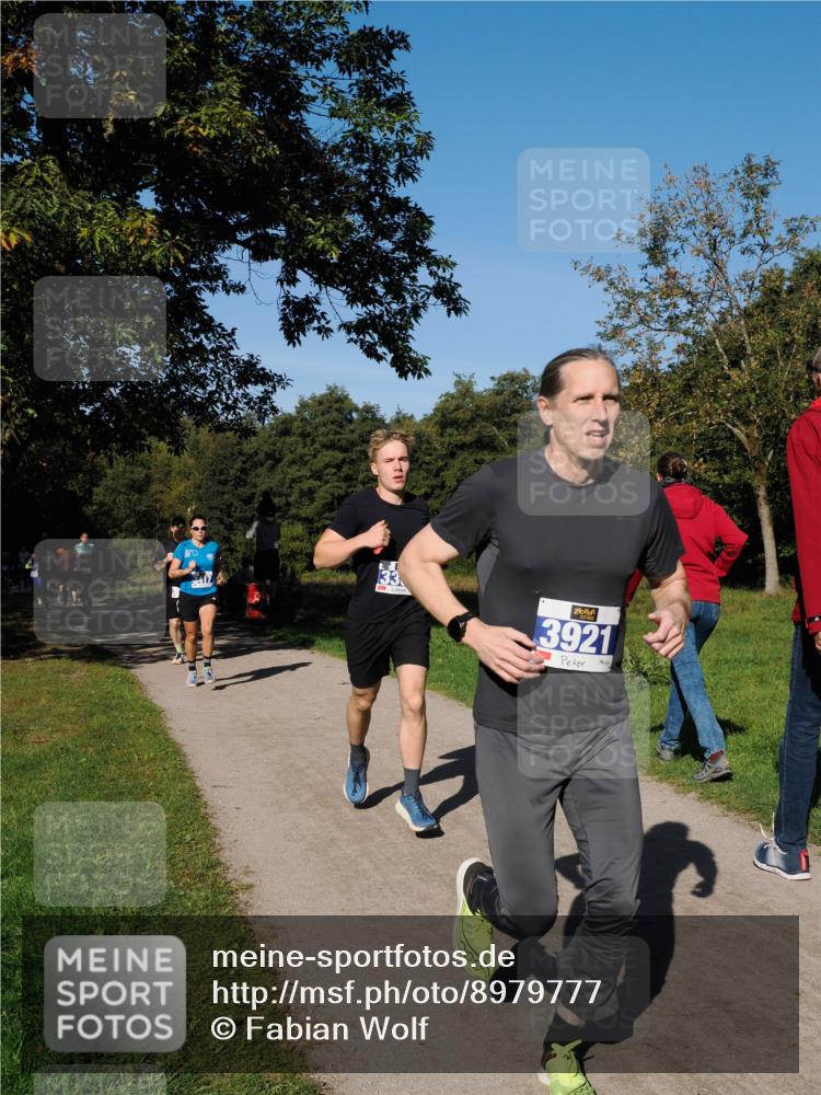28.09.2025 - 33. Volkslauf durch das schöne Alstertal Fabian Wolf http://msf.ph/oto/8979777 28.09.2025 10:34:07 Laufen 33, 3921 meine-sportfotos.de