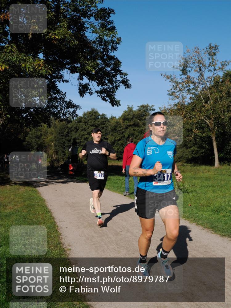 28.09.2025 - 33. Volkslauf durch das schöne Alstertal Fabian Wolf http://msf.ph/oto/8979787 28.09.2025 10:34:09 Laufen 3919, 13417 meine-sportfotos.de