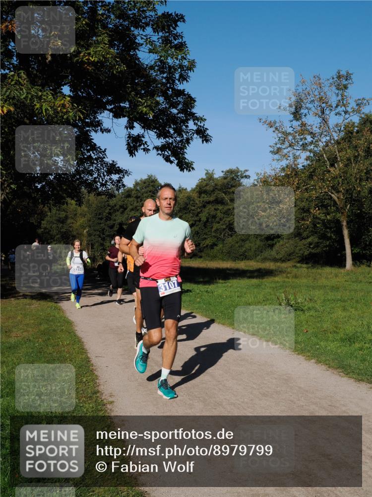 28.09.2025 - 33. Volkslauf durch das schöne Alstertal Fabian Wolf http://msf.ph/oto/8979799 28.09.2025 10:34:14 Laufen 3314, 3107 meine-sportfotos.de