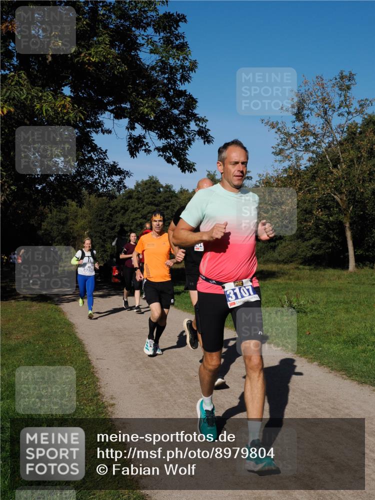 28.09.2025 - 33. Volkslauf durch das schöne Alstertal Fabian Wolf http://msf.ph/oto/8979804 28.09.2025 10:34:15 Laufen 3314, 3107 meine-sportfotos.de