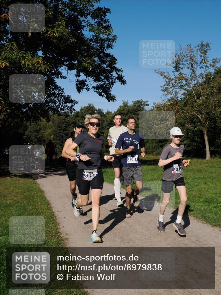 28.09.2025 - 33. Volkslauf durch das schöne Alstertal Fabian Wolf http://msf.ph/oto/8979838 28.09.2025 10:34:22 Laufen 13387, 313 meine-sportfotos.de