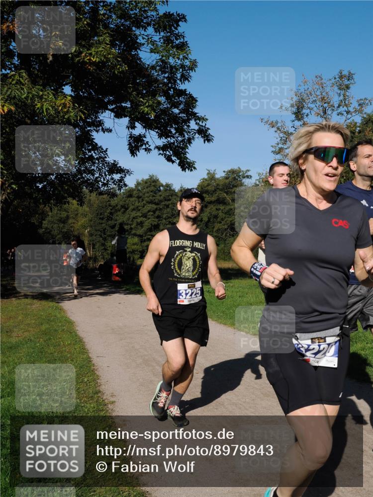 28.09.2025 - 33. Volkslauf durch das schöne Alstertal Fabian Wolf http://msf.ph/oto/8979843 28.09.2025 10:34:22 Laufen 3225 meine-sportfotos.de