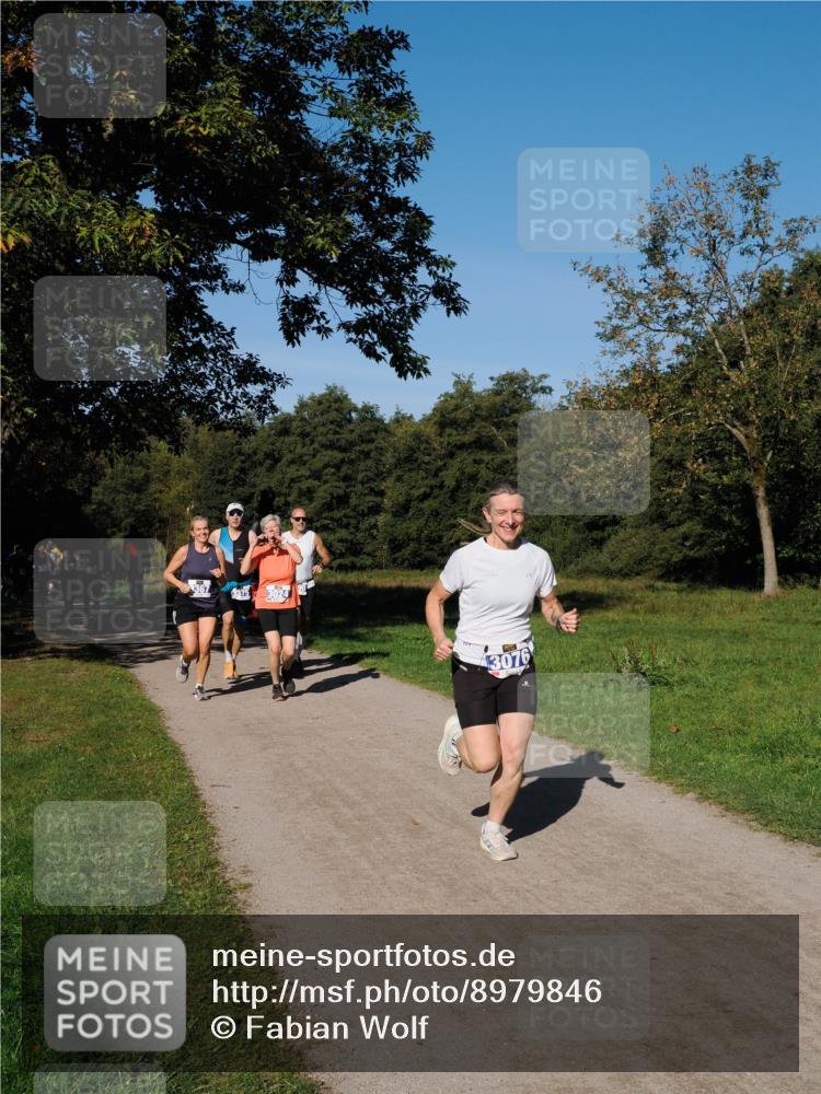 28.09.2025 - 33. Volkslauf durch das schöne Alstertal Fabian Wolf http://msf.ph/oto/8979846 28.09.2025 10:34:26 Laufen 3375, 3024, 3076 meine-sportfotos.de