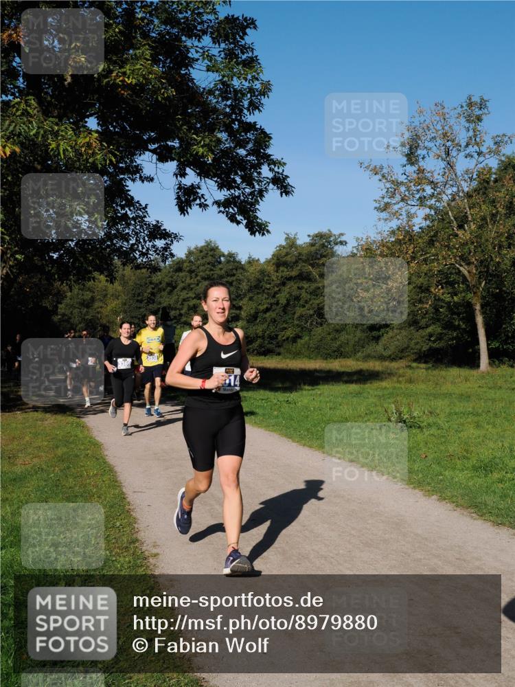 28.09.2025 - 33. Volkslauf durch das schöne Alstertal Fabian Wolf http://msf.ph/oto/8979880 28.09.2025 10:34:33 Laufen 14 meine-sportfotos.de
