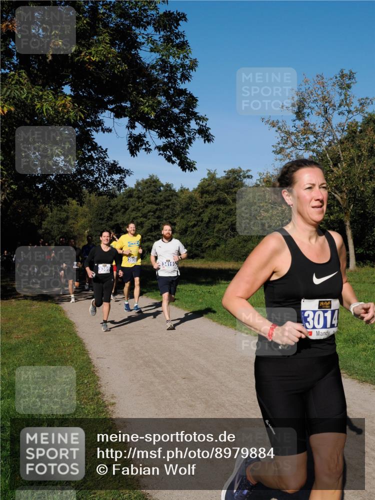 28.09.2025 - 33. Volkslauf durch das schöne Alstertal Fabian Wolf http://msf.ph/oto/8979884 28.09.2025 10:34:34 Laufen 3938, 3419, 3014 meine-sportfotos.de