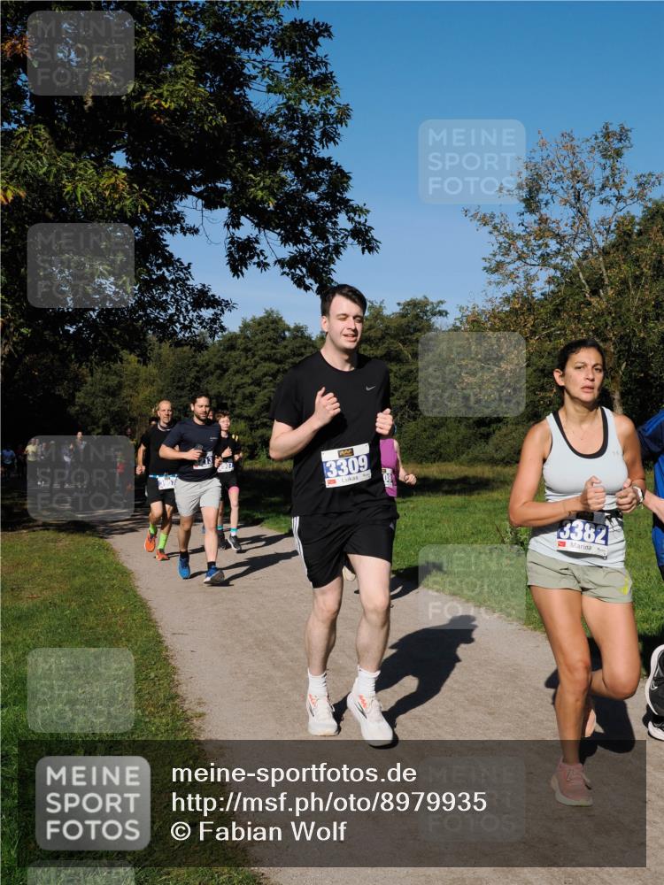 28.09.2025 - 33. Volkslauf durch das schöne Alstertal Fabian Wolf http://msf.ph/oto/8979935 28.09.2025 10:34:40 Laufen 3309, 3382 meine-sportfotos.de