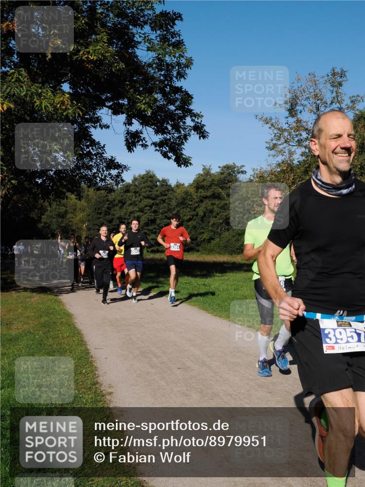 28.09.2025 - 33. Volkslauf durch das schöne Alstertal Fabian Wolf http://msf.ph/oto/8979951 28.09.2025 10:34:43 Laufen 3364, 3957 meine-sportfotos.de