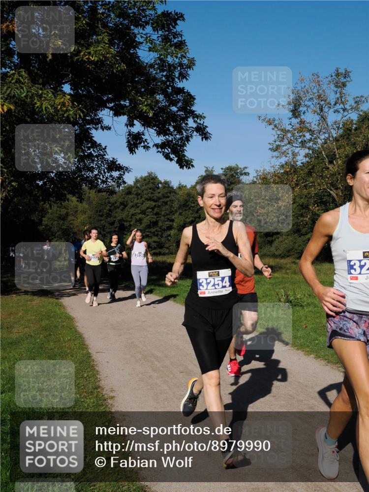 28.09.2025 - 33. Volkslauf durch das schöne Alstertal Fabian Wolf http://msf.ph/oto/8979990 28.09.2025 10:34:49 Laufen 3116, 3136, 3254, 132, 1 meine-sportfotos.de