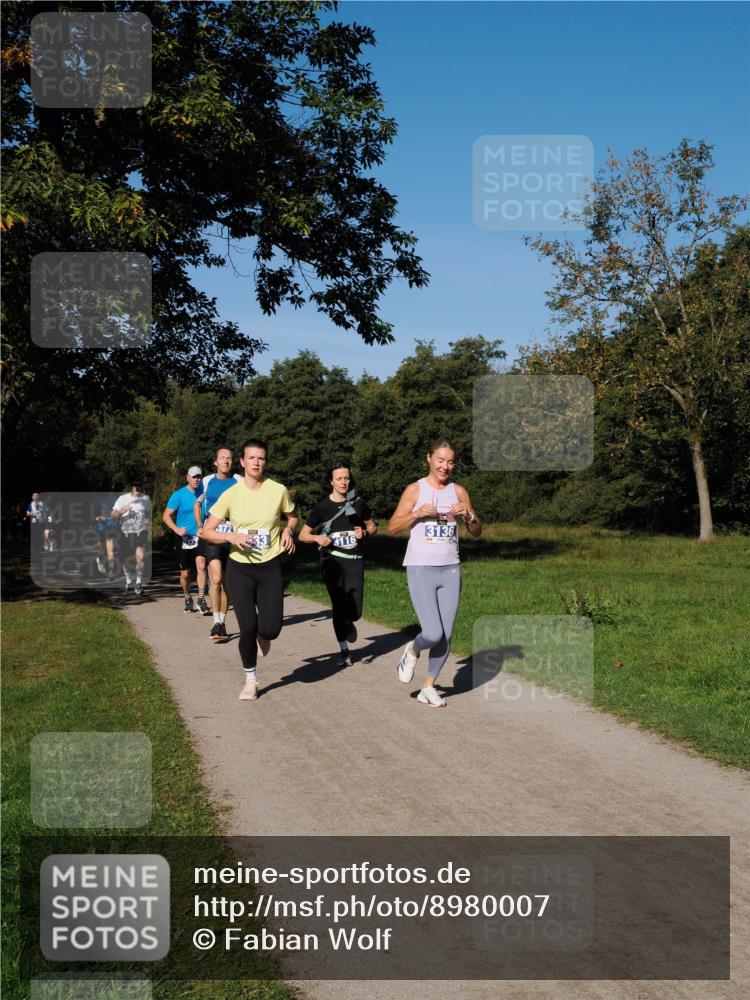 28.09.2025 - 33. Volkslauf durch das schöne Alstertal Fabian Wolf http://msf.ph/oto/8980007 28.09.2025 10:34:50 Laufen 3116, 3136 meine-sportfotos.de
