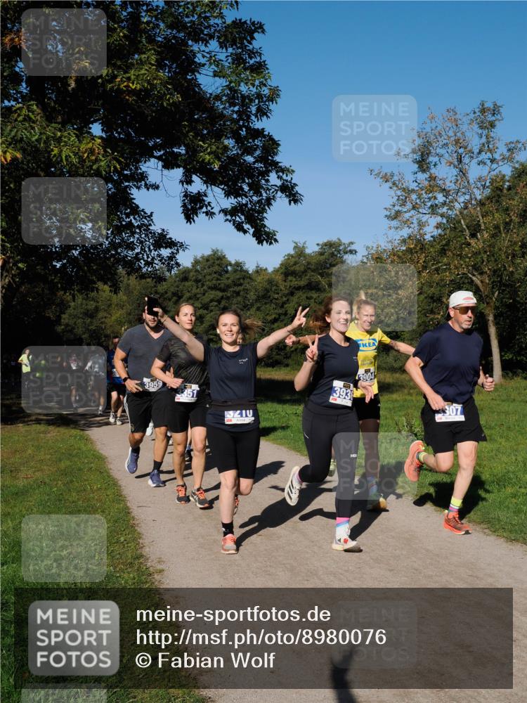 28.09.2025 - 33. Volkslauf durch das schöne Alstertal Fabian Wolf http://msf.ph/oto/8980076 28.09.2025 10:35:04 Laufen 3959, 3351, 13210, 393, 3904, 307 meine-sportfotos.de