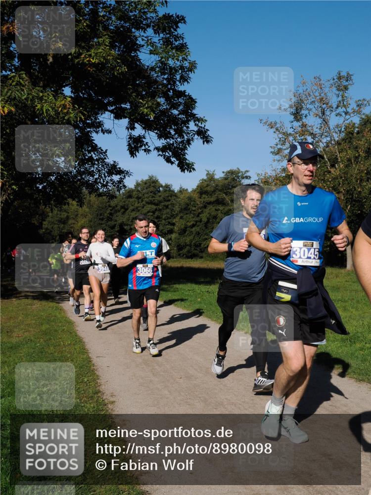 28.09.2025 - 33. Volkslauf durch das schöne Alstertal Fabian Wolf http://msf.ph/oto/8980098 28.09.2025 10:35:07 Laufen 3066, 5, 3045 meine-sportfotos.de