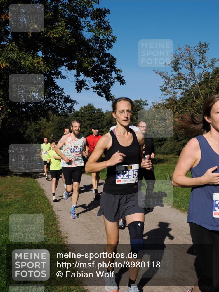 28.09.2025 - 33. Volkslauf durch das schöne Alstertal Fabian Wolf http://msf.ph/oto/8980118 28.09.2025 10:35:11 Laufen 3046, 3295 meine-sportfotos.de