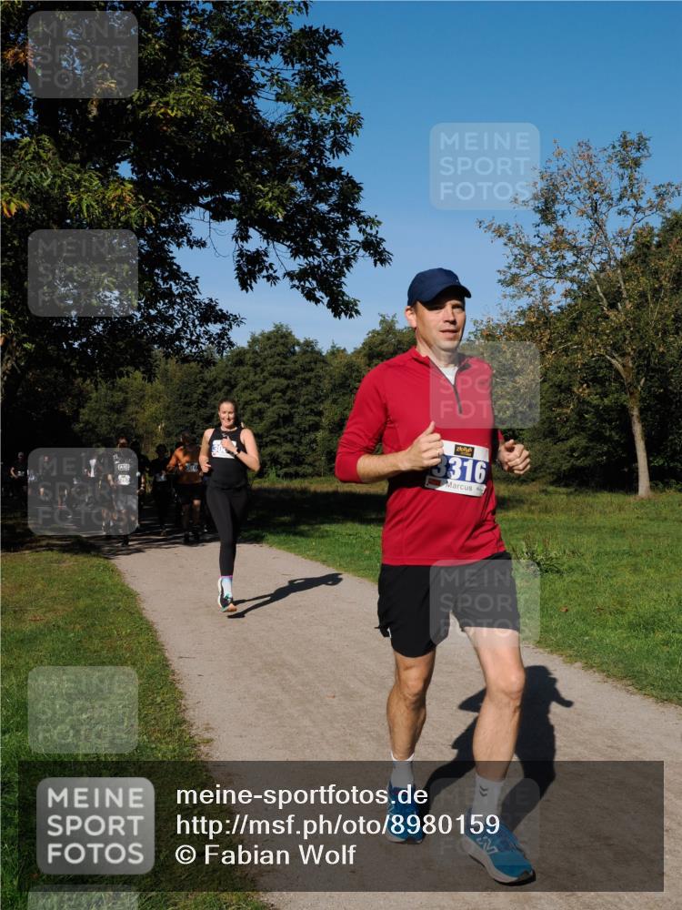 28.09.2025 - 33. Volkslauf durch das schöne Alstertal Fabian Wolf http://msf.ph/oto/8980159 28.09.2025 10:35:18 Laufen 3316 meine-sportfotos.de