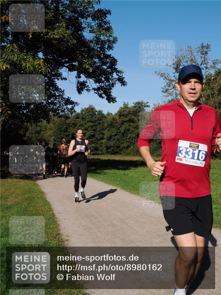 28.09.2025 - 33. Volkslauf durch das schöne Alstertal Fabian Wolf http://msf.ph/oto/8980162 28.09.2025 10:35:18 Laufen 3316 meine-sportfotos.de