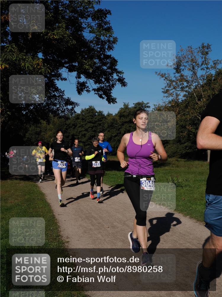 28.09.2025 - 33. Volkslauf durch das schöne Alstertal Fabian Wolf http://msf.ph/oto/8980258 28.09.2025 10:35:33 Laufen 3937, 3321, 3193, 3048 meine-sportfotos.de