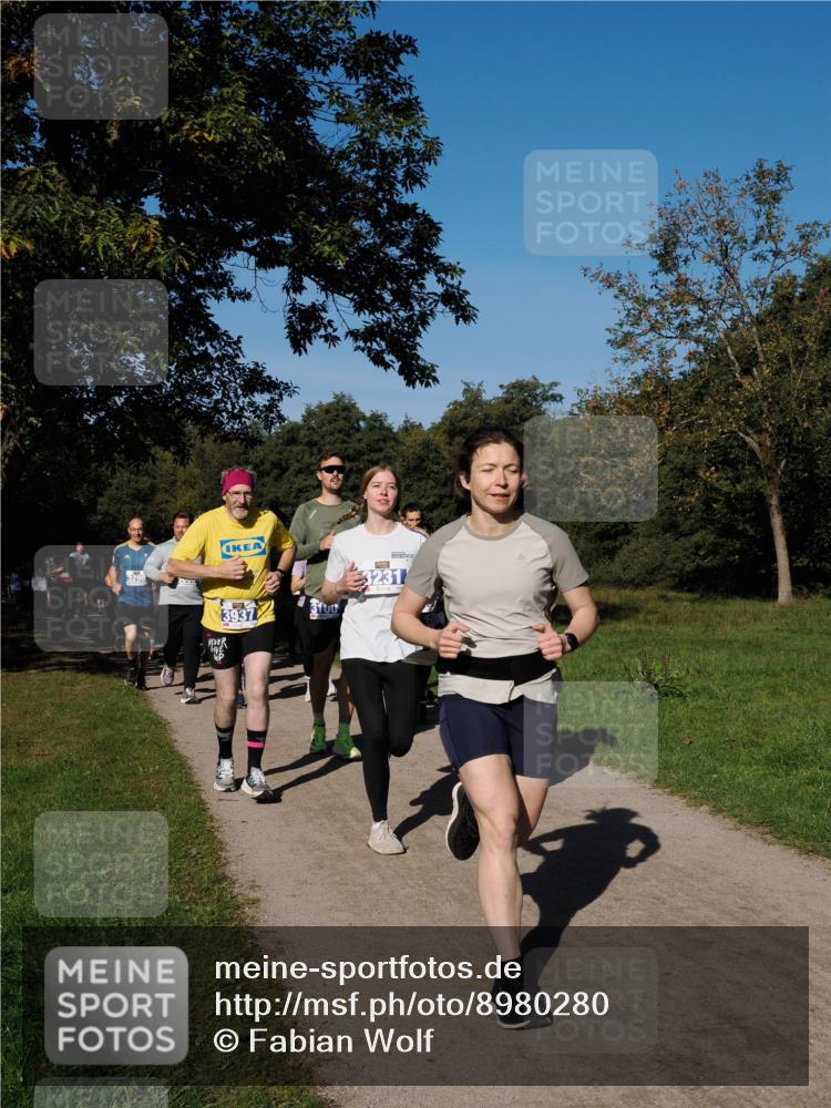 28.09.2025 - 33. Volkslauf durch das schöne Alstertal Fabian Wolf http://msf.ph/oto/8980280 28.09.2025 10:35:36 Laufen 3937, 100, 3231 meine-sportfotos.de
