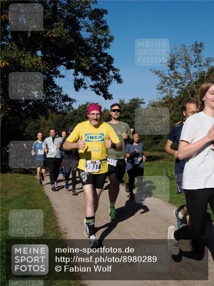 28.09.2025 - 33. Volkslauf durch das schöne Alstertal Fabian Wolf http://msf.ph/oto/8980289 28.09.2025 10:35:37 Laufen 3298, 3008, 3937, 100, 315 meine-sportfotos.de