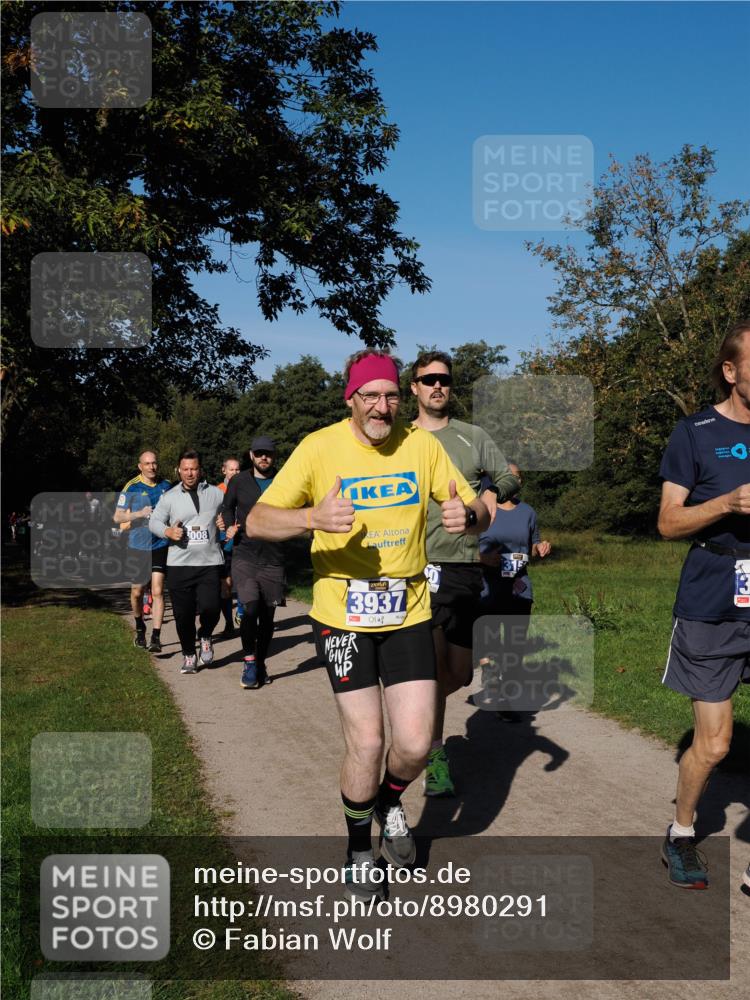 28.09.2025 - 33. Volkslauf durch das schöne Alstertal Fabian Wolf http://msf.ph/oto/8980291 28.09.2025 10:35:37 Laufen 3008, 3937 meine-sportfotos.de