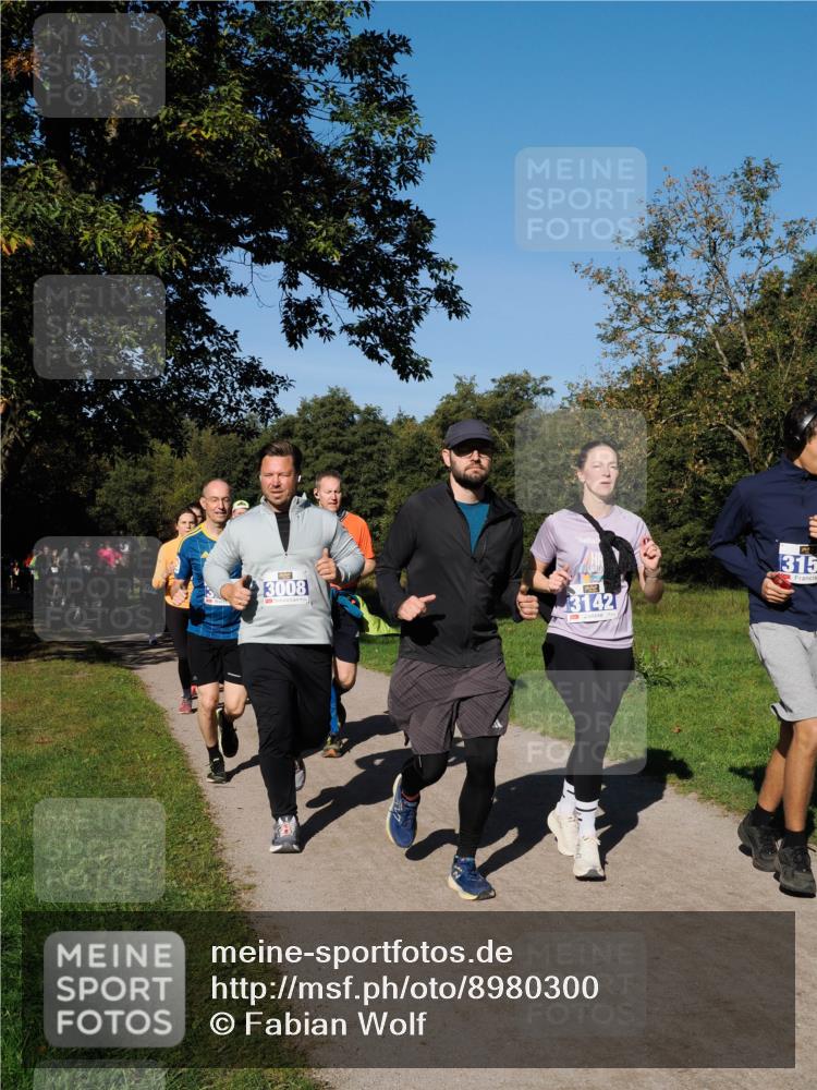 28.09.2025 - 33. Volkslauf durch das schöne Alstertal Fabian Wolf http://msf.ph/oto/8980300 28.09.2025 10:35:38 Laufen 3008, 3142, 315 meine-sportfotos.de