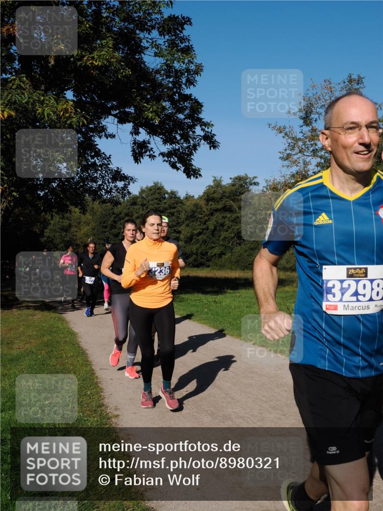 28.09.2025 - 33. Volkslauf durch das schöne Alstertal Fabian Wolf http://msf.ph/oto/8980321 28.09.2025 10:35:40 Laufen 177, 3236, 3298 meine-sportfotos.de