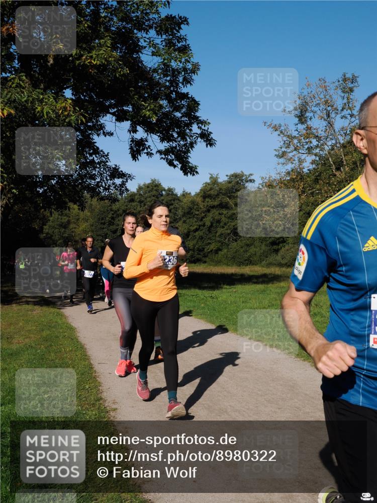 28.09.2025 - 33. Volkslauf durch das schöne Alstertal Fabian Wolf http://msf.ph/oto/8980322 28.09.2025 10:35:40 Laufen 3329, 3177, 236 meine-sportfotos.de