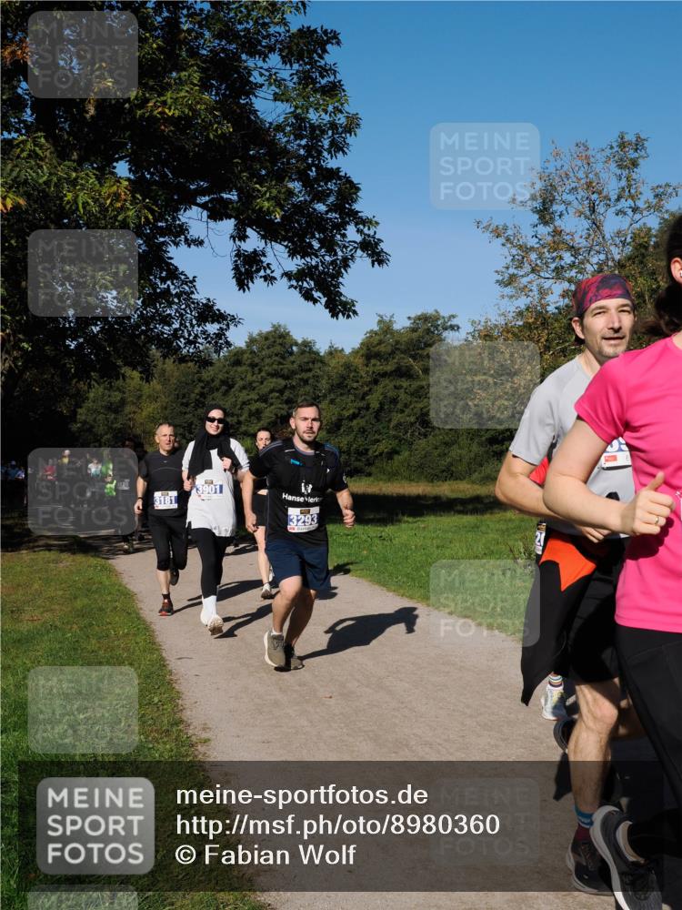 28.09.2025 - 33. Volkslauf durch das schöne Alstertal Fabian Wolf http://msf.ph/oto/8980360 28.09.2025 10:35:46 Laufen 3120, 3181, 39011, 3293 meine-sportfotos.de