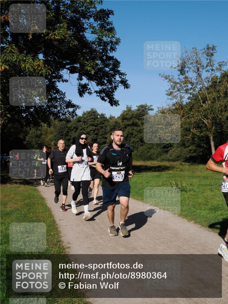 28.09.2025 - 33. Volkslauf durch das schöne Alstertal Fabian Wolf http://msf.ph/oto/8980364 28.09.2025 10:35:46 Laufen 3181, 3293, 20 meine-sportfotos.de