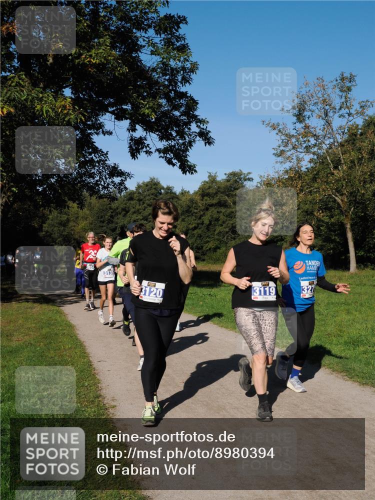 28.09.2025 - 33. Volkslauf durch das schöne Alstertal Fabian Wolf http://msf.ph/oto/8980394 28.09.2025 10:35:51 Laufen 3135, 3120, 3119, 1327 meine-sportfotos.de