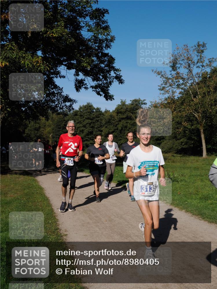 28.09.2025 - 33. Volkslauf durch das schöne Alstertal Fabian Wolf http://msf.ph/oto/8980405 28.09.2025 10:35:54 Laufen 3034, 56, 2025, 3135 meine-sportfotos.de