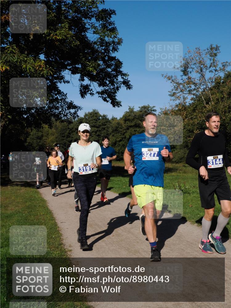 28.09.2025 - 33. Volkslauf durch das schöne Alstertal Fabian Wolf http://msf.ph/oto/8980443 28.09.2025 10:36:01 Laufen 3191, 3277, 3144 meine-sportfotos.de