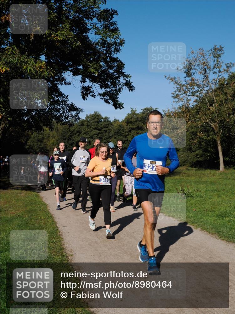 28.09.2025 - 33. Volkslauf durch das schöne Alstertal Fabian Wolf http://msf.ph/oto/8980464 28.09.2025 10:36:04 Laufen 3402, 3401, 3410, 145, 1327 meine-sportfotos.de