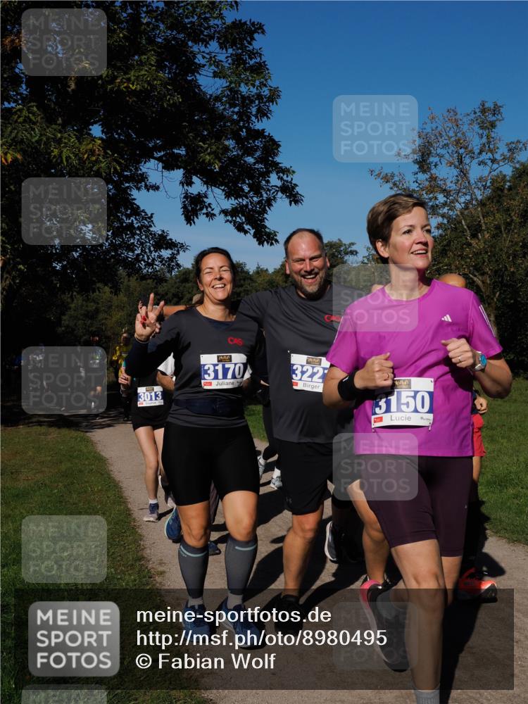 28.09.2025 - 33. Volkslauf durch das schöne Alstertal Fabian Wolf http://msf.ph/oto/8980495 28.09.2025 10:36:08 Laufen 3013, 3170, 322, 3150 meine-sportfotos.de