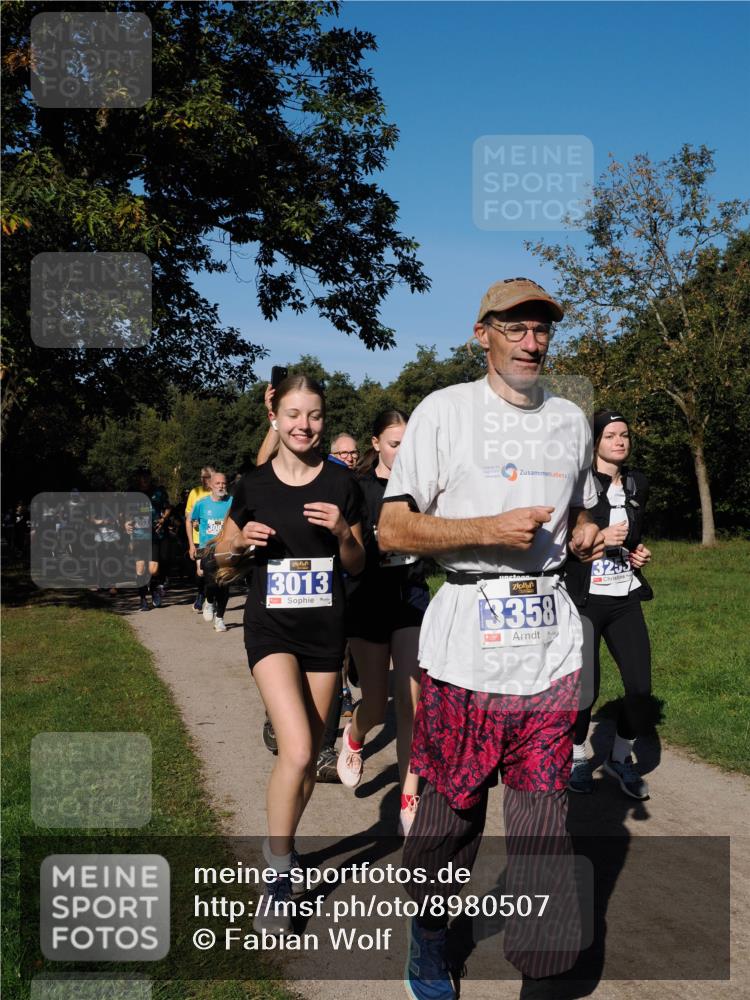 28.09.2025 - 33. Volkslauf durch das schöne Alstertal Fabian Wolf http://msf.ph/oto/8980507 28.09.2025 10:36:10 Laufen 3013, 3358 meine-sportfotos.de