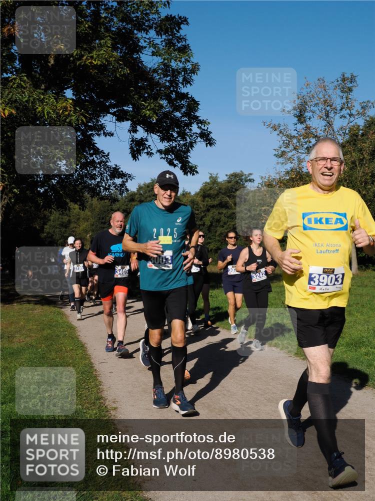 28.09.2025 - 33. Volkslauf durch das schöne Alstertal Fabian Wolf http://msf.ph/oto/8980538 28.09.2025 10:36:14 Laufen 3405, 2025, 3003, 3903 meine-sportfotos.de