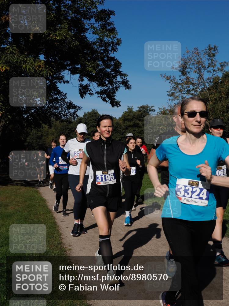 28.09.2025 - 33. Volkslauf durch das schöne Alstertal Fabian Wolf http://msf.ph/oto/8980570 28.09.2025 10:36:18 Laufen 33, 3195, 16, 3324, 069 meine-sportfotos.de