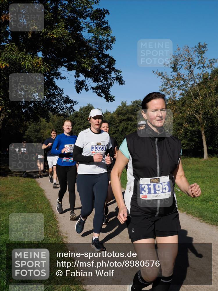 28.09.2025 - 33. Volkslauf durch das schöne Alstertal Fabian Wolf http://msf.ph/oto/8980576 28.09.2025 10:36:18 Laufen 09, 3323, 3195 meine-sportfotos.de