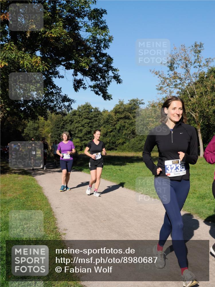 28.09.2025 - 33. Volkslauf durch das schöne Alstertal Fabian Wolf http://msf.ph/oto/8980687 28.09.2025 10:36:35 Laufen 3235 meine-sportfotos.de
