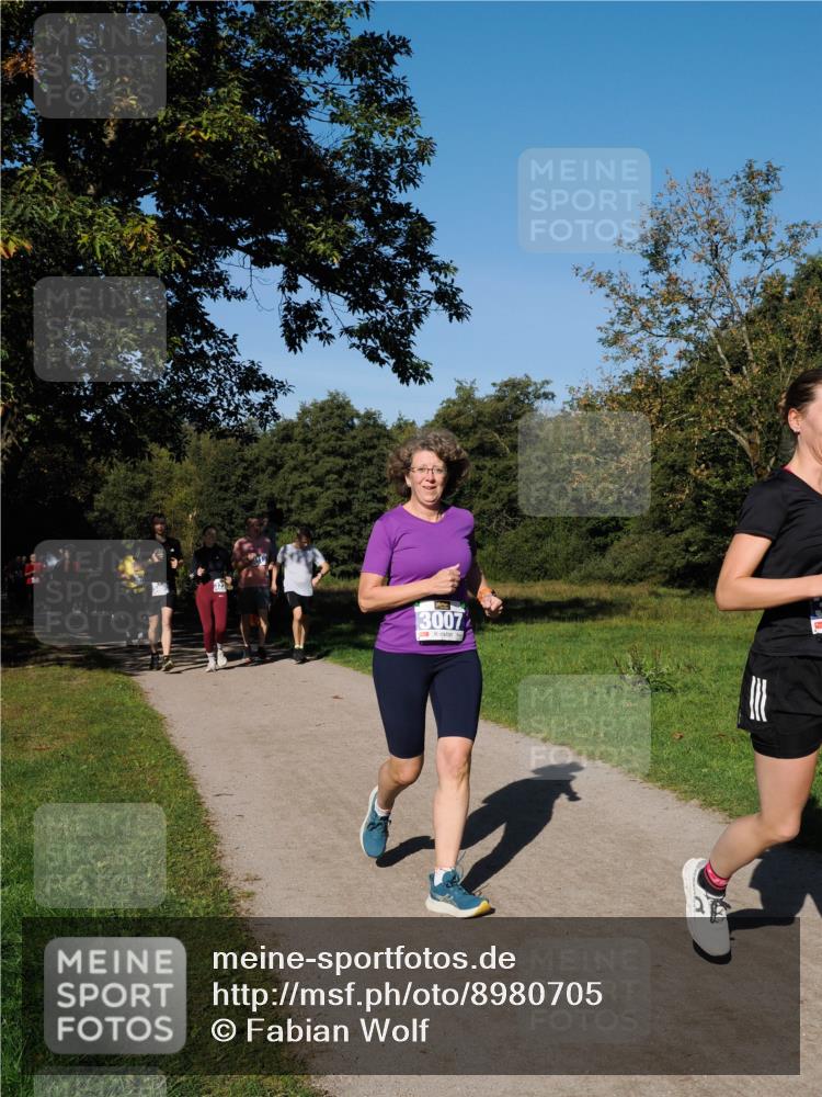 28.09.2025 - 33. Volkslauf durch das schöne Alstertal Fabian Wolf http://msf.ph/oto/8980705 28.09.2025 10:36:37 Laufen 3007 meine-sportfotos.de