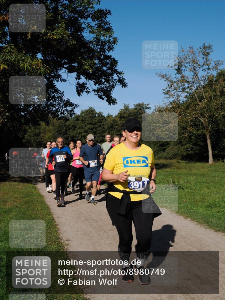 28.09.2025 - 33. Volkslauf durch das schöne Alstertal Fabian Wolf http://msf.ph/oto/8980749 28.09.2025 10:36:44 Laufen 3281, 3072, 3911 meine-sportfotos.de