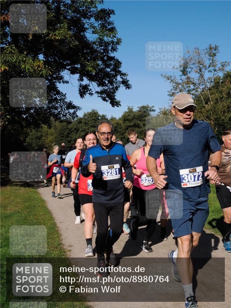 28.09.2025 - 33. Volkslauf durch das schöne Alstertal Fabian Wolf http://msf.ph/oto/8980764 28.09.2025 10:36:46 Laufen 3281, 325, 3072 meine-sportfotos.de