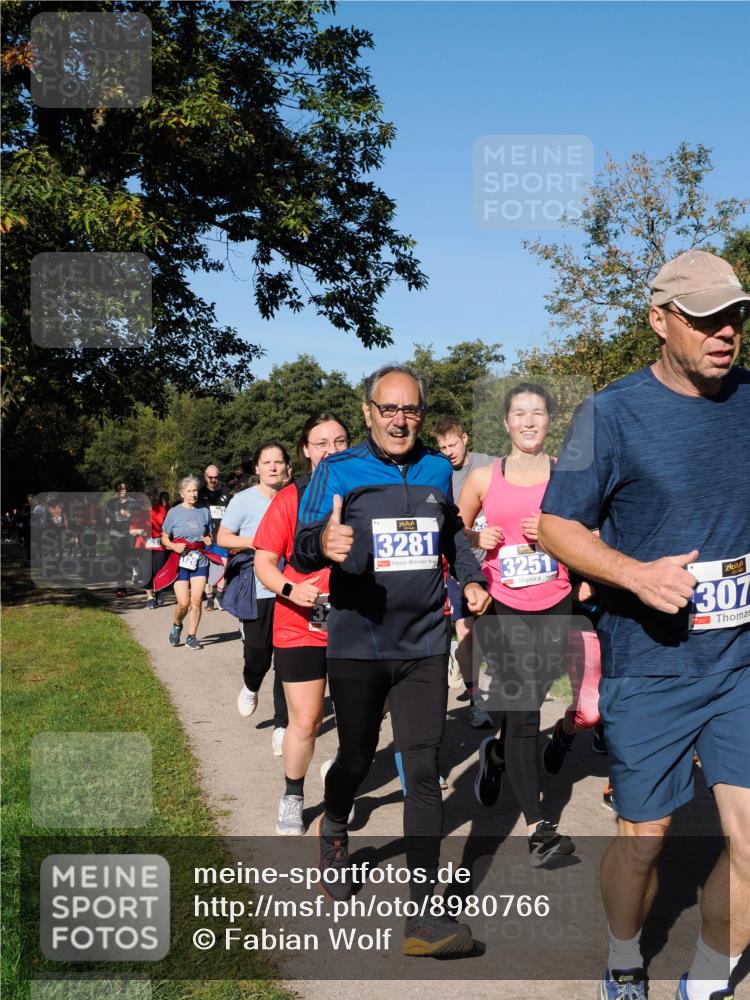 28.09.2025 - 33. Volkslauf durch das schöne Alstertal Fabian Wolf http://msf.ph/oto/8980766 28.09.2025 10:36:46 Laufen 3281, 3251, 307 meine-sportfotos.de